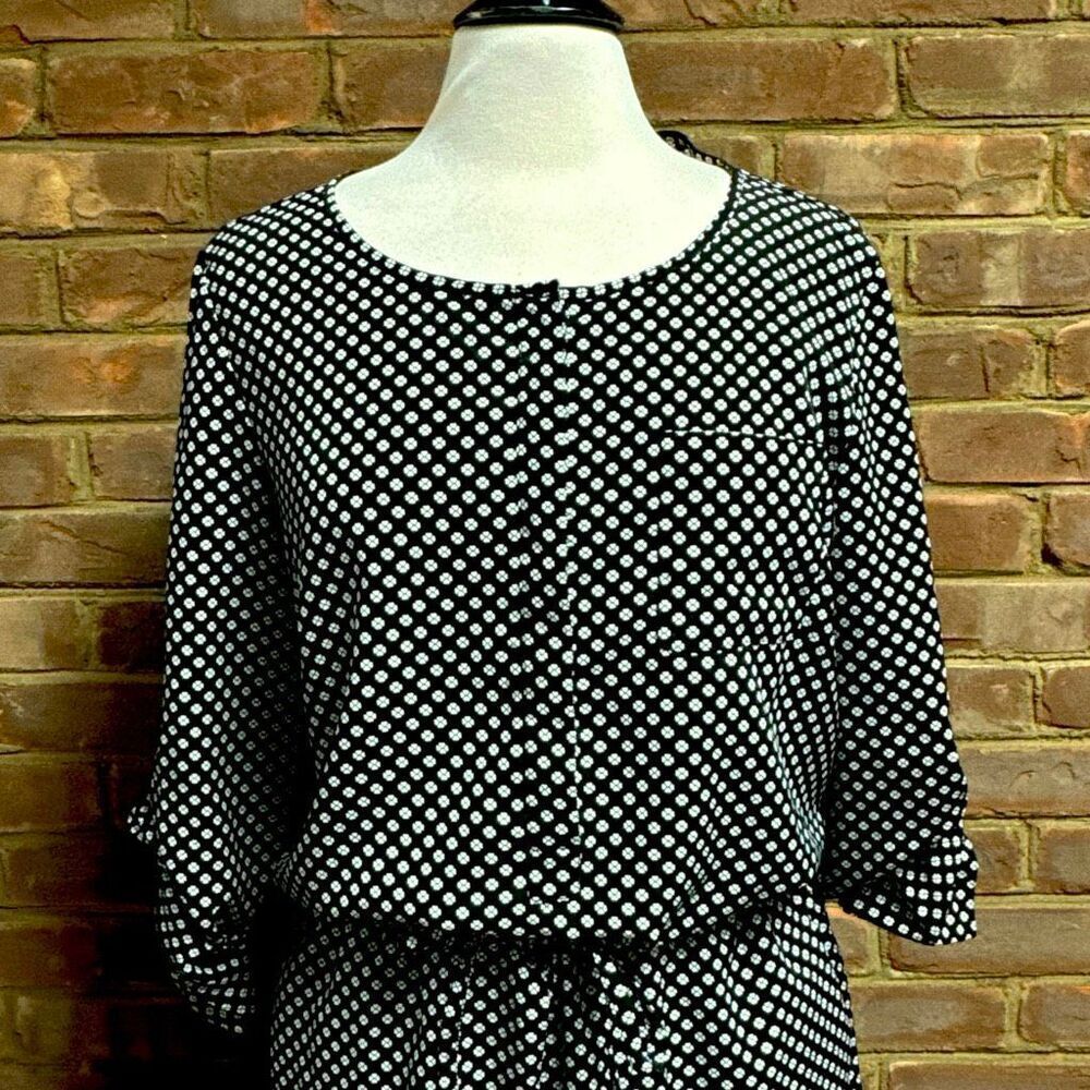 Loft Women’s Black & White Long Sleeve Button Front Romper Sz 10 NEW - Picture 2 of 7